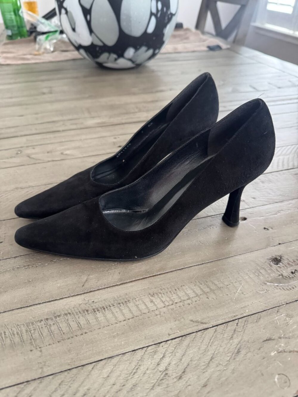 Stuart Weitzman Classic Black Suede Leather Pointed Toe Kitten Heel Pumps 9